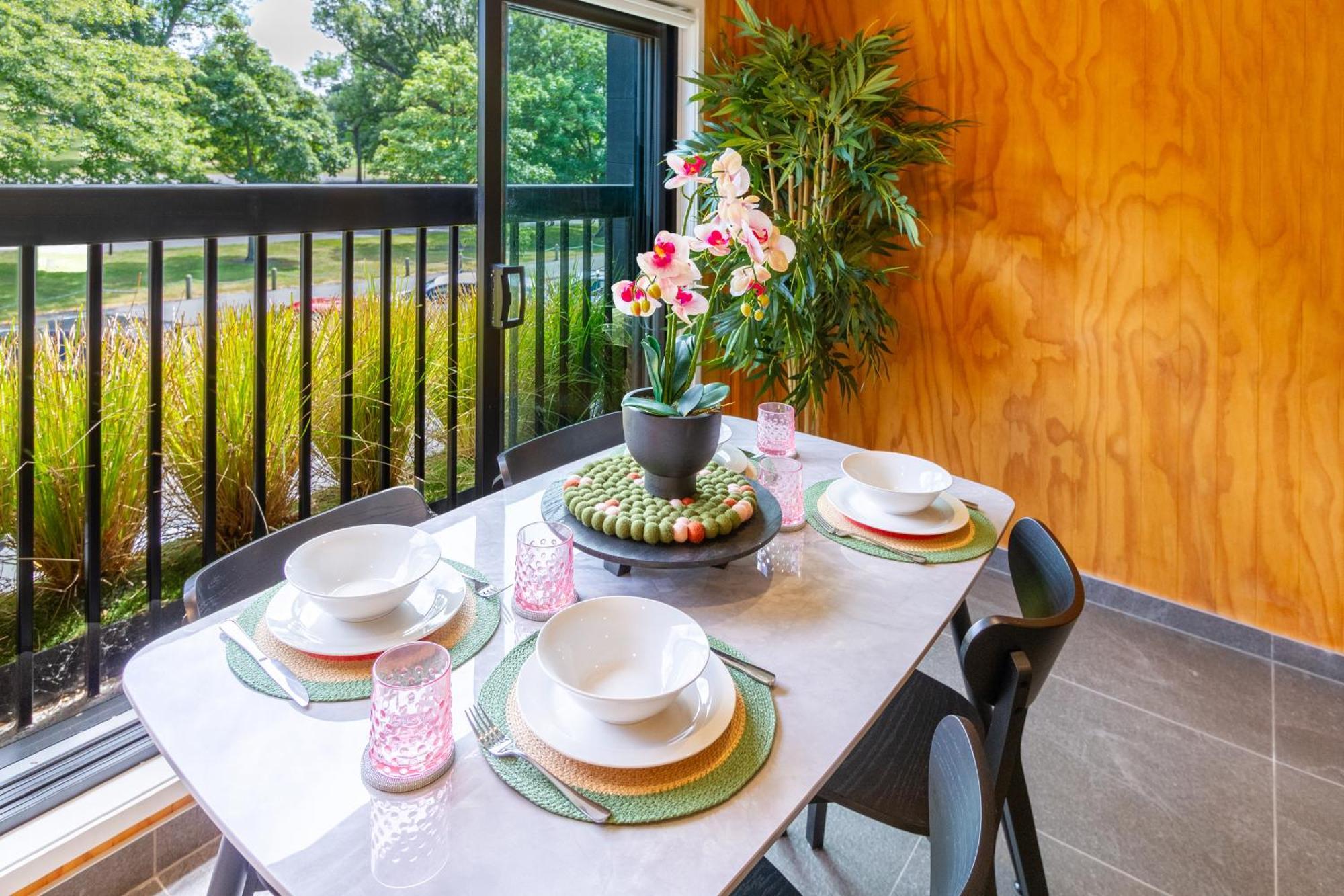 Cozy 1-Bed Apartment With Park Views, Sleeps 4 Christchurch Extérieur photo